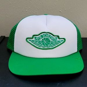Vintage Air Jordan Wings Logo trucker snap back hat
